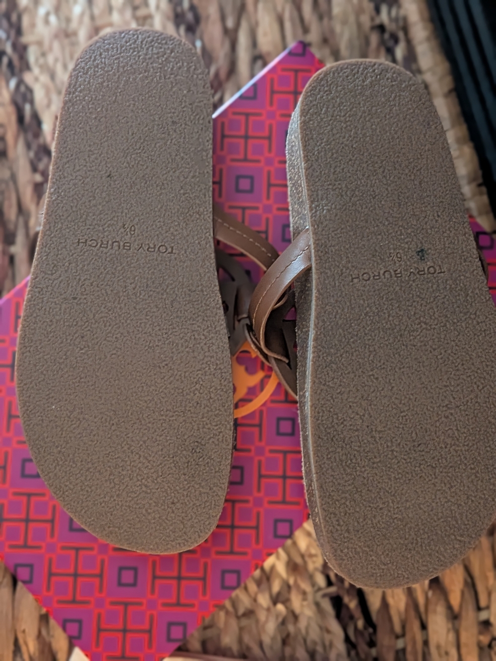Tory Burch Tan Miller Leather Logo Thong Sandals - Picture 6 of 7